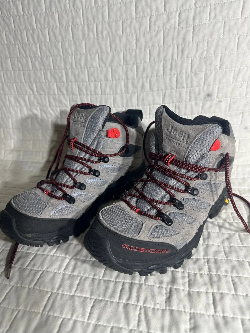 Merrell x Jeep Moab 3 Rubicon Mid hiking boot in Sting Grey